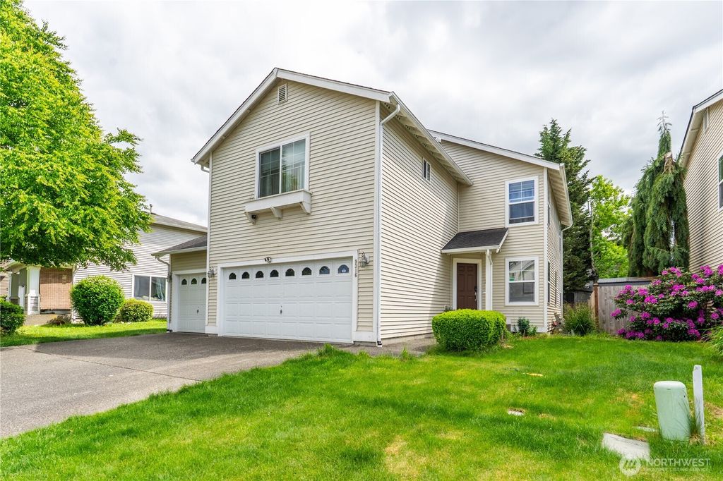 9316 COUNTRY HOLLOW Drive E, Puyallup, WA 98375