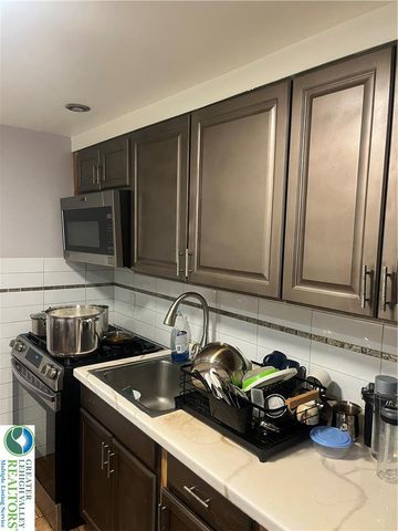 1812 East Cambridge Street, Allentown City, PA 18109