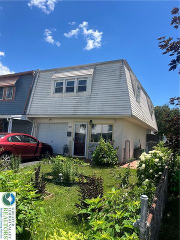1812 East Cambridge Street, Allentown City, PA 18109