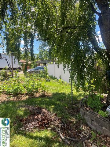 1812 East Cambridge Street, Allentown City, PA 18109