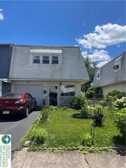 1812 East Cambridge Street, Allentown City, PA 18109