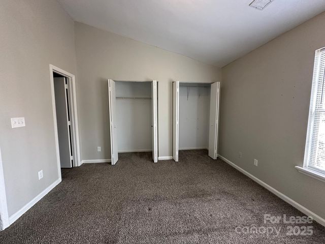 6354 Windsor Gate Lane, Charlotte, NC 28215