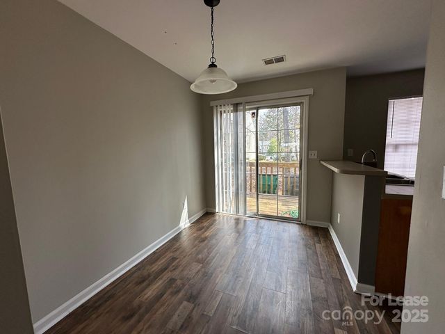 6354 Windsor Gate Lane, Charlotte, NC 28215