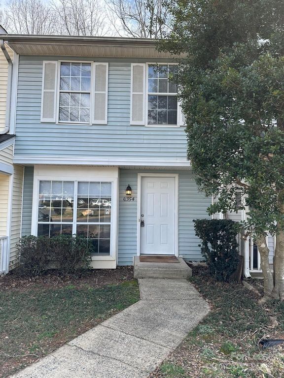 6354 Windsor Gate Lane, Charlotte, NC 28215