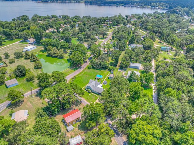 111 Sequoia Drive, Livingston, TX 77351