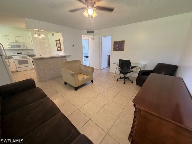 3325 Airport RD N I1, Naples, FL 34105