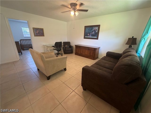3325 Airport RD N I1, Naples, FL 34105