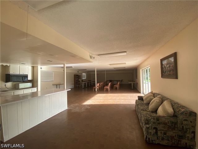 3325 Airport RD N I1, Naples, FL 34105