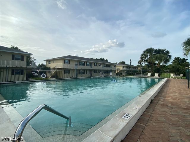 3325 Airport RD N I1, Naples, FL 34105