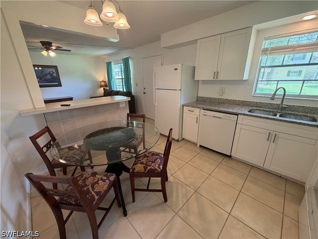 3325 Airport RD N I1, Naples, FL 34105