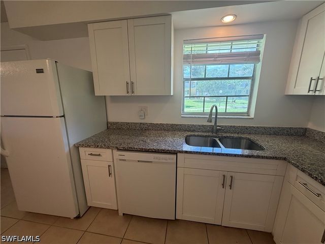 3325 Airport RD N I1, Naples, FL 34105