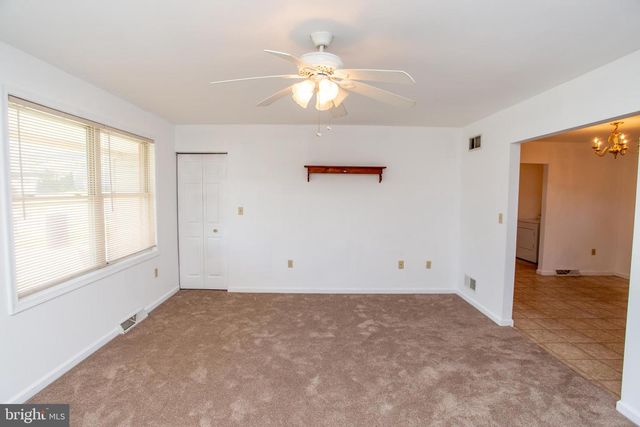113 SWEETWATER LN, Newmanstown, PA 17073