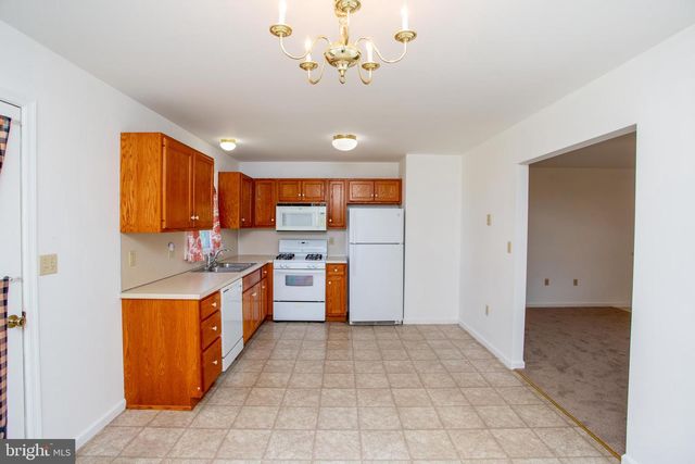 113 SWEETWATER LN, Newmanstown, PA 17073