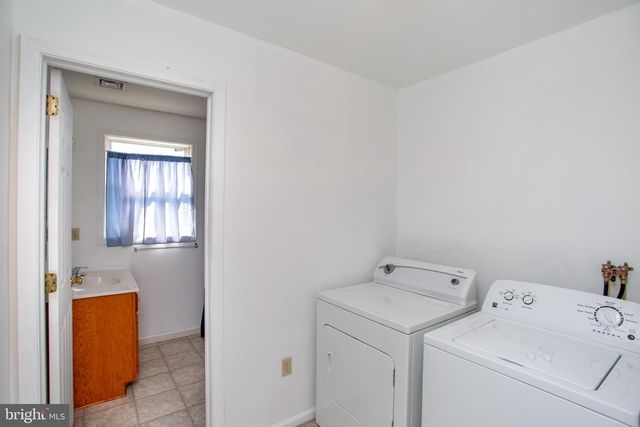 113 SWEETWATER LN, Newmanstown, PA 17073