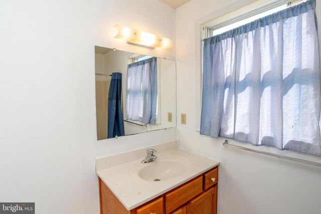 113 SWEETWATER LN, Newmanstown, PA 17073
