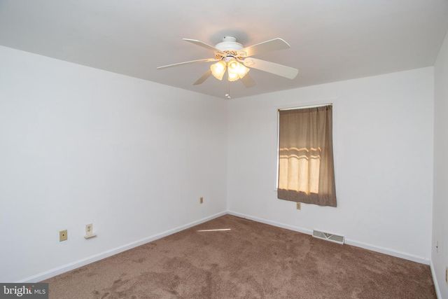 113 SWEETWATER LN, Newmanstown, PA 17073