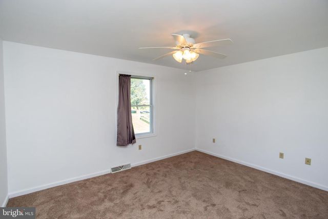 113 SWEETWATER LN, Newmanstown, PA 17073