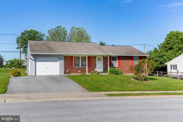 113 SWEETWATER LN, Newmanstown, PA 17073