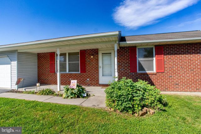 113 SWEETWATER LN, Newmanstown, PA 17073