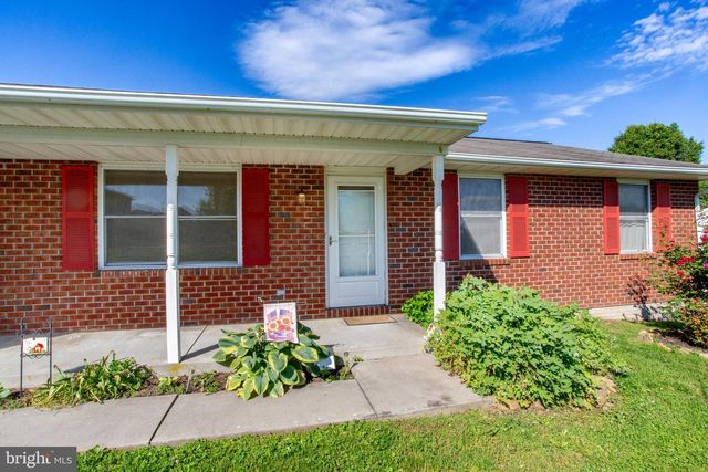 113 SWEETWATER LN, Newmanstown, PA 17073