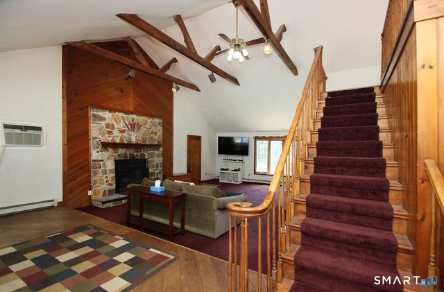 11 Lily Lane, Shelton, CT 06484