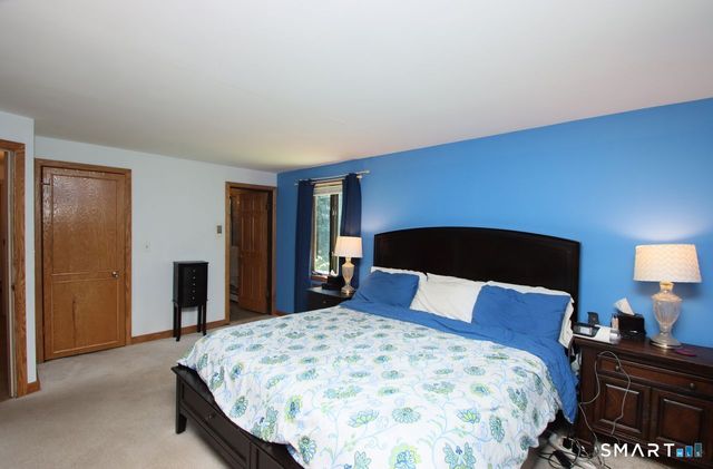 11 Lily Lane, Shelton, CT 06484