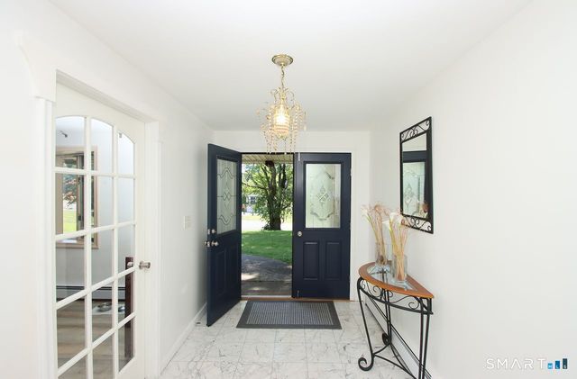 11 Lily Lane, Shelton, CT 06484