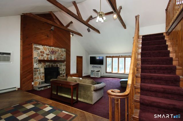 11 Lily Lane, Shelton, CT 06484