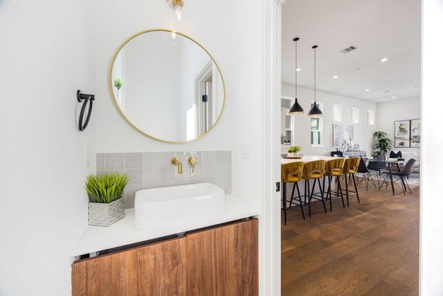 303 Marcella Street J, Houston, TX 77091