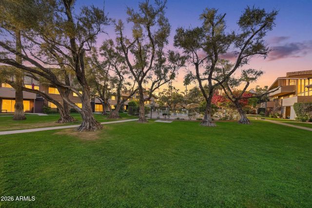 10 W NORTHERN Avenue 2, Phoenix, AZ 85021