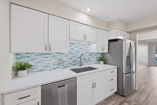 10 W NORTHERN Avenue 2, Phoenix, AZ 85021