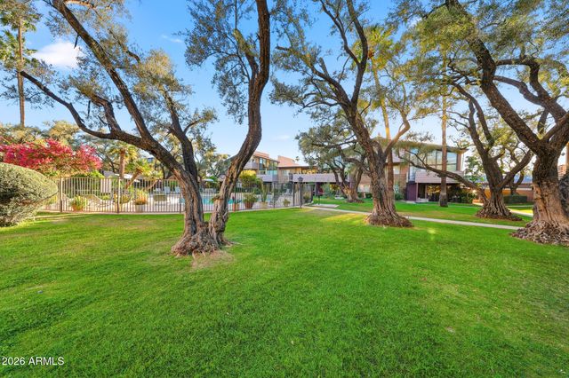 10 W NORTHERN Avenue 2, Phoenix, AZ 85021