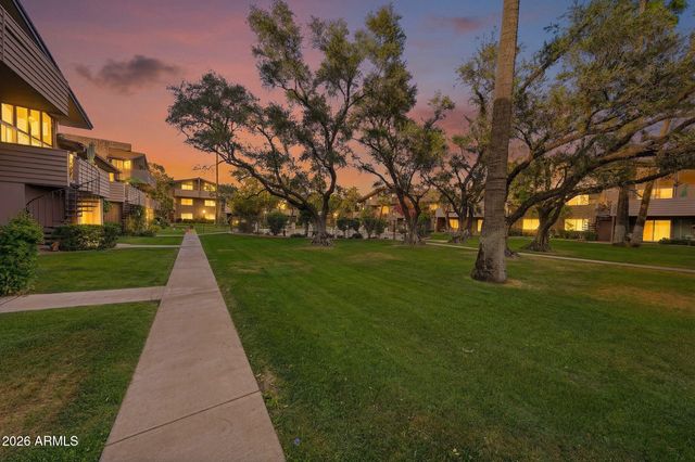 10 W NORTHERN Avenue 2, Phoenix, AZ 85021