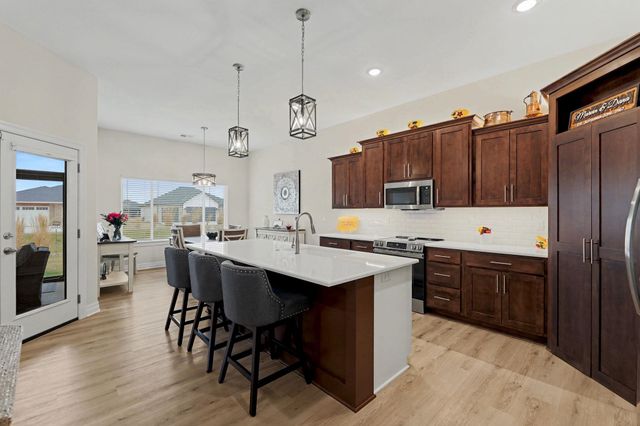 1716 N Forestview Ct, Wichita, KS 67235