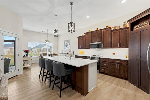 1716 N Forestview Ct, Wichita, KS 67235