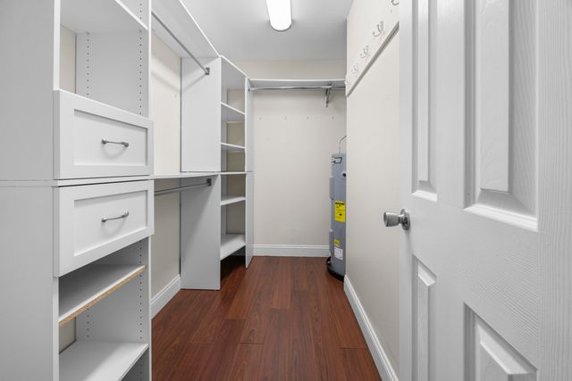 101 SW Cowrie Avenue, Fort Walton Beach, FL 32548