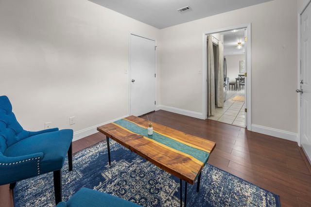 101 SW Cowrie Avenue, Fort Walton Beach, FL 32548