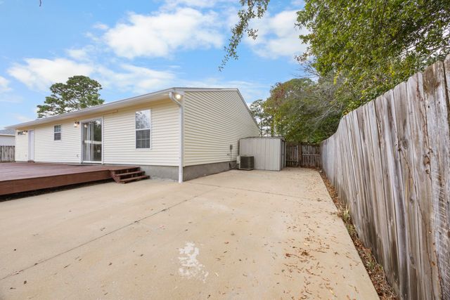 101 SW Cowrie Avenue, Fort Walton Beach, FL 32548