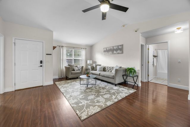 101 SW Cowrie Avenue, Fort Walton Beach, FL 32548