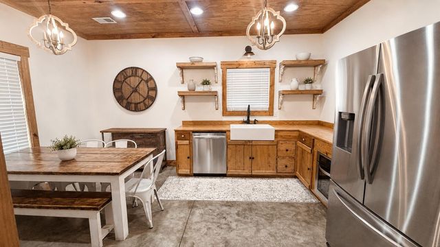1702 Camp Shelor Road, Manning, SC 29102
