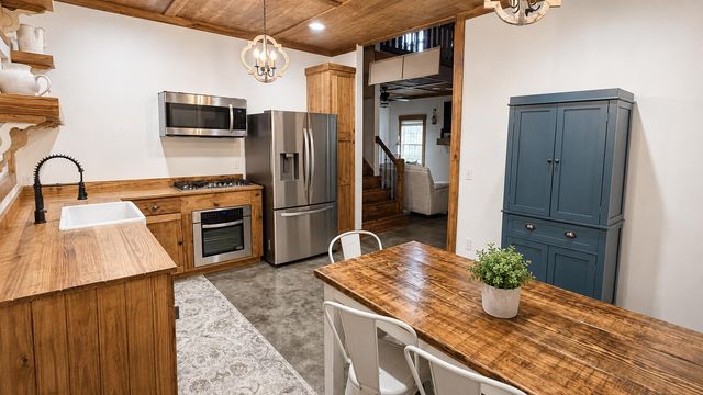 1702 Camp Shelor Road, Manning, SC 29102