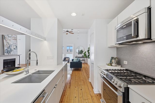 4214 Swiss Avenue A, Dallas, TX 75204