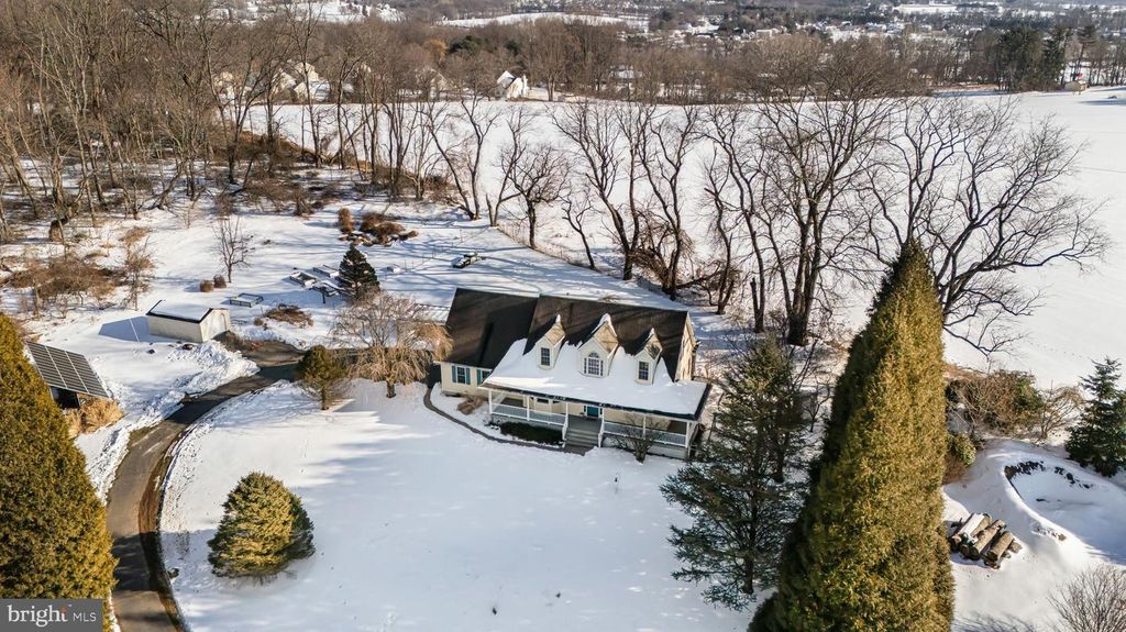 Image 1 of property listing at 1225 W BALTIMORE PIKE, West Grove, PA 19390