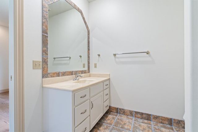 3630 Dixieland Road, Little Flock, AR 72756