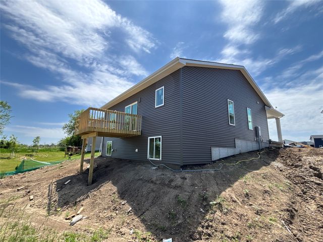 1841 Gordon Court, Norwalk, IA 50211