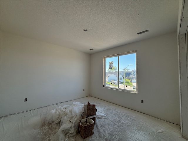 1841 Gordon Court, Norwalk, IA 50211
