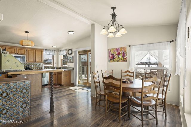 2801 Tamara Court, Minden, NV 89423