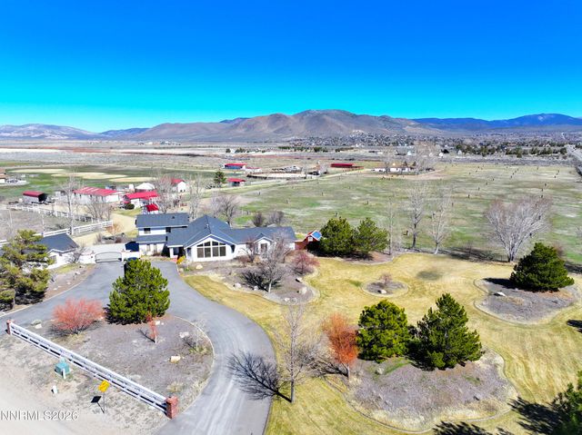 2801 Tamara Court, Minden, NV 89423