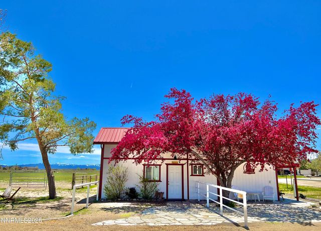 2801 Tamara Court, Minden, NV 89423