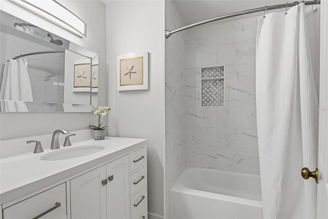 32 Navarra Ct, St Augustine, FL 32086